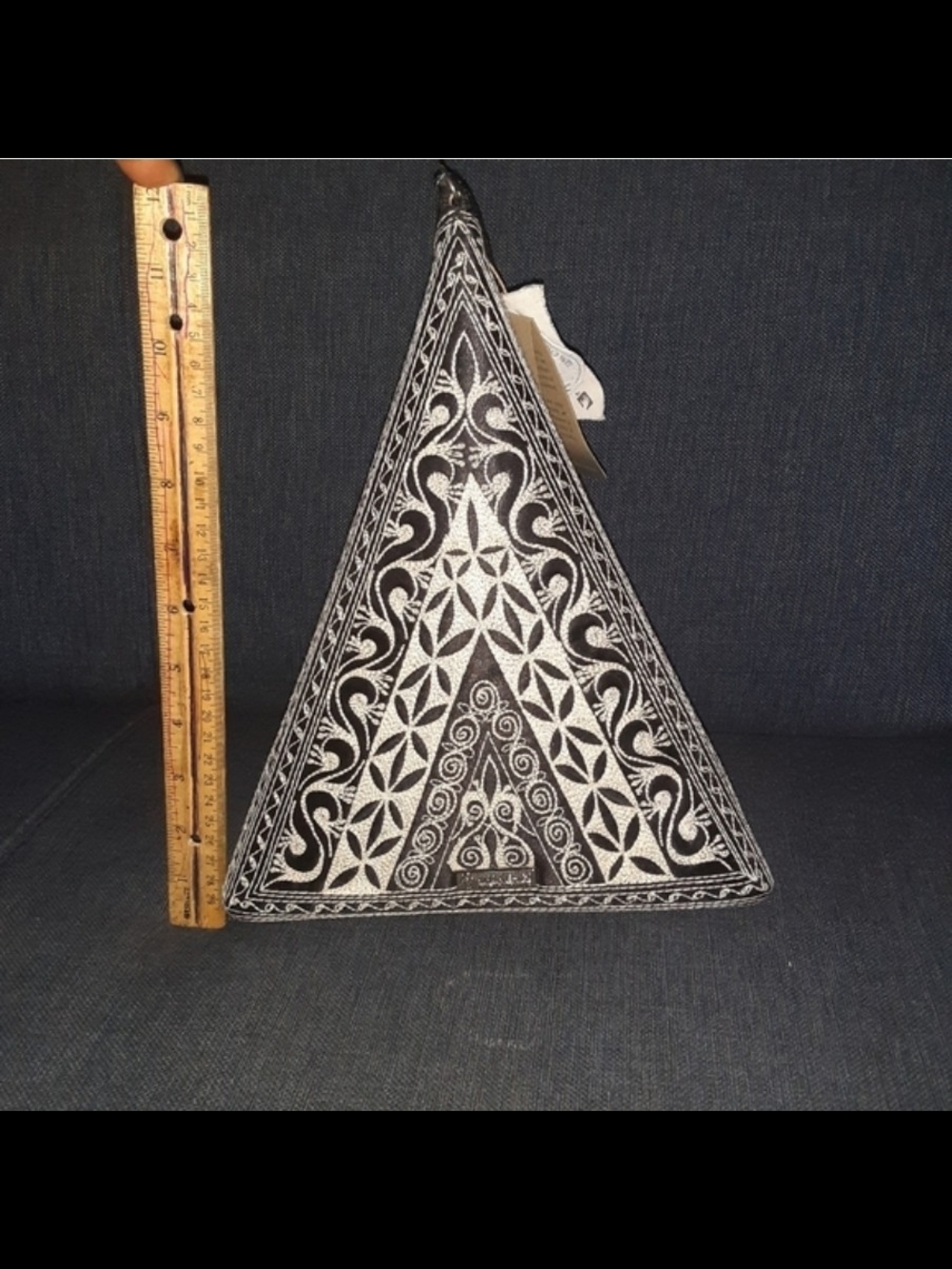 Banda Triangle Bag - Picture 4 of 6